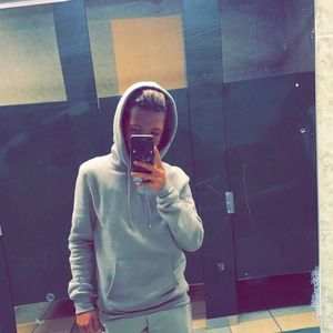 Meet your Posher, Sandro